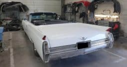 1964 Cadillac convertible “Le Corniaud”