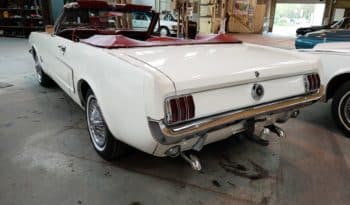 Ford Mustang convertible de 1965 complet